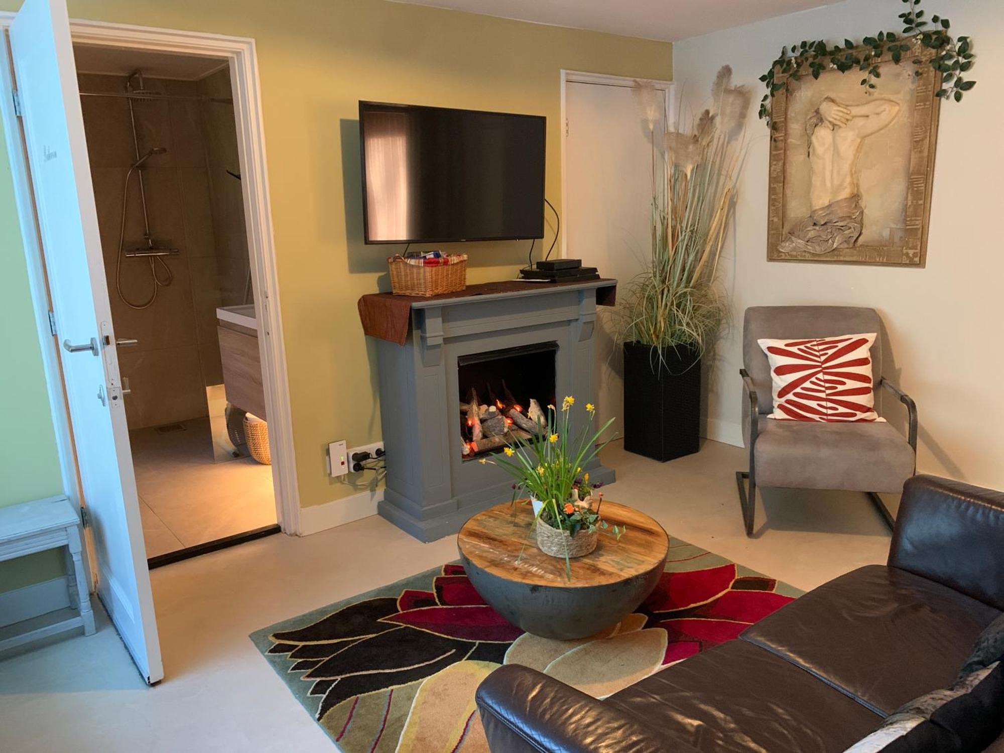 Romantisch Wellness Appartement Met Prive Hottub Sauna Gamesroom Den Ham Eksteriør billede